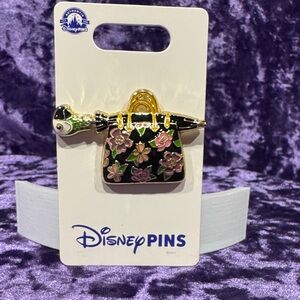Mary Poppins Handbag Purse Bag Parrot Umbrella Disney Parks Sculptural Pin 2023